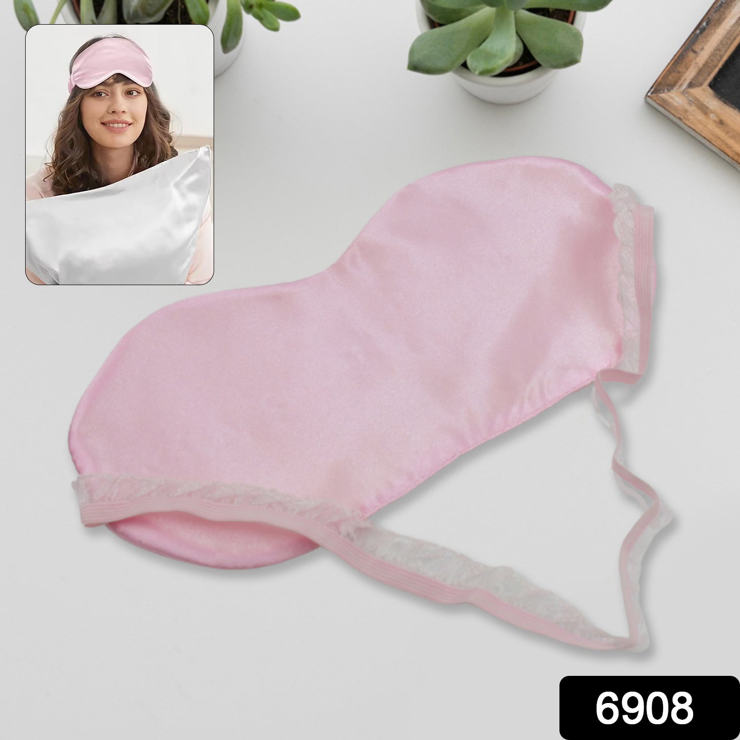 Satin eye mask, blindfold for light blocking, soft and comfortable. Satin eye mask, blindfold for light blocking, soft and comfortable.